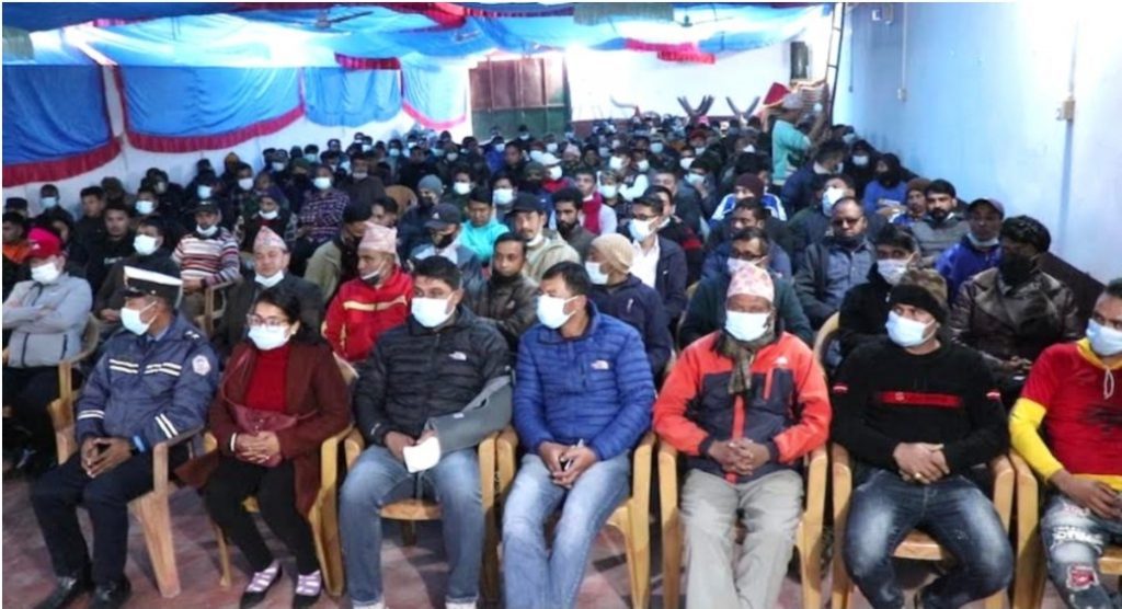 गुल्मीमा दुर्घटना न्यूनिकरणका लागि ट्राफिक चेतना कार्यक्रम