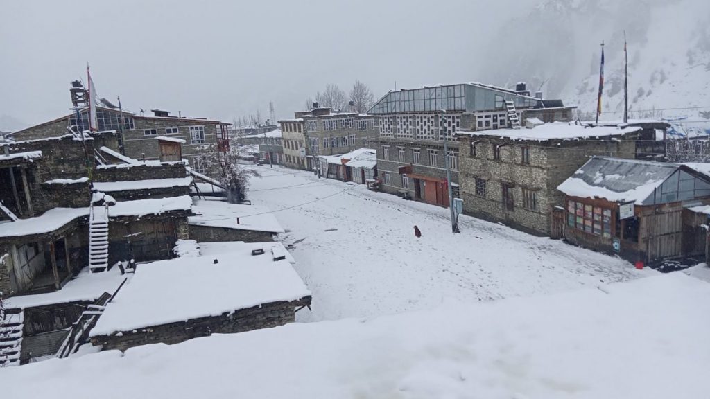 शुक्रबारदेखि हिमपातको सम्भावना, चिसाे बढेकाले सतर्क रहन आग्रह