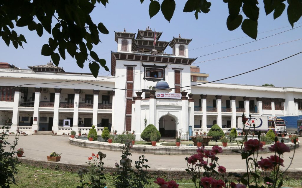 आगामी मंसिर ०४ गते हुने निर्वाचनका लागि १० हजार ८ सय ८८ मतदान स्थल कायम