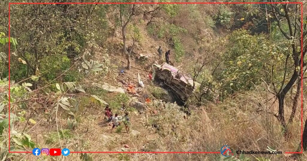 पाल्पाको जोरधारमा बस दुर्घटना : एकको मृत्यु,१८ जनाको उद्वार