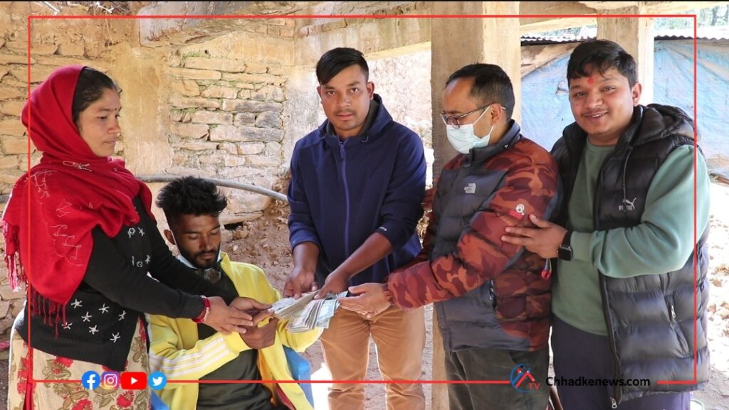क्षयरोगबाट पिडित गुल्मीका आशिषलाई आर्थिक सहयोग