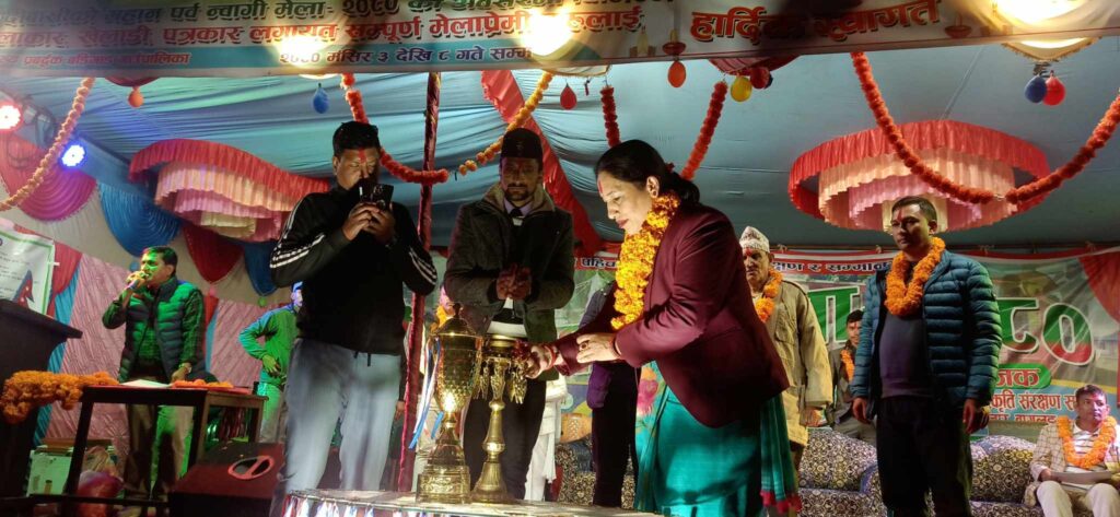 मेलाहरुका कारण युवाहरु कुलतमा फस्ने जोखिम बढेको बडिगाड अध्यक्ष अधिकारीको दावी