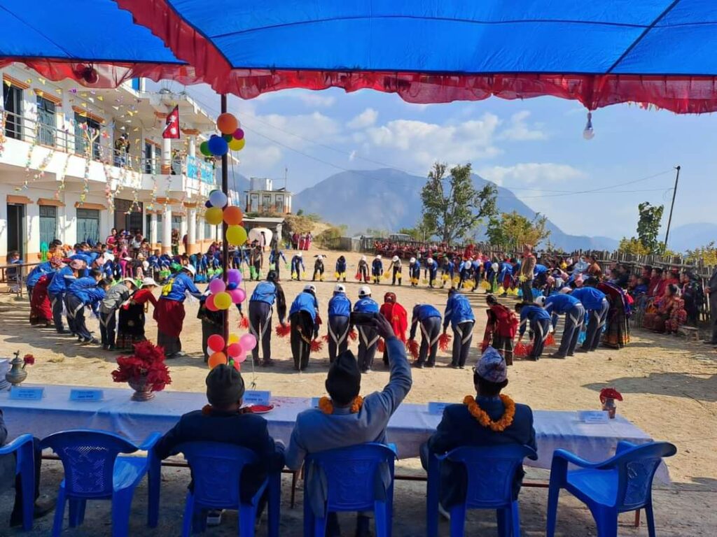 फरक देखियो पशुपती नि.मा.वि.को वार्षिकोत्सबमा विद्यार्थीको प्रतिभा